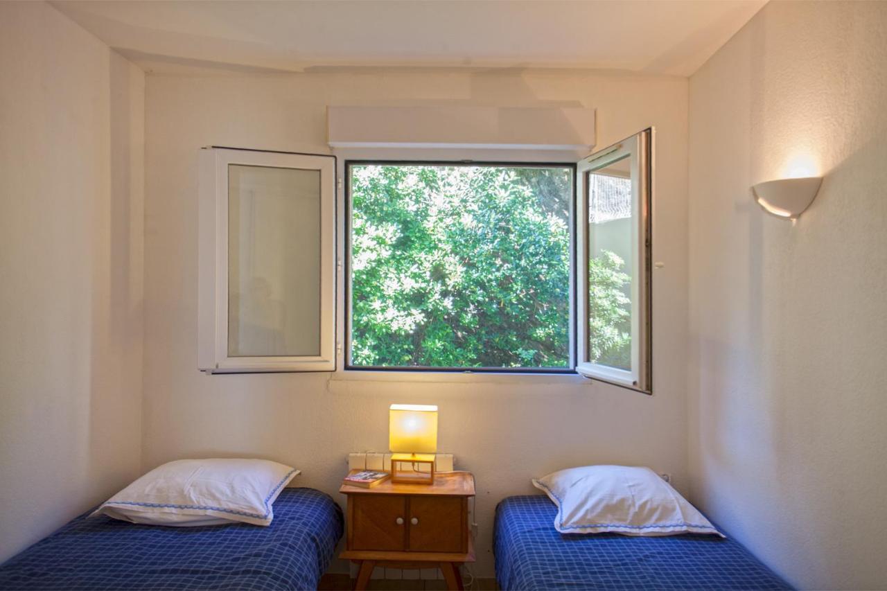 Casa L'Alivi Apartment Luri Екстериор снимка