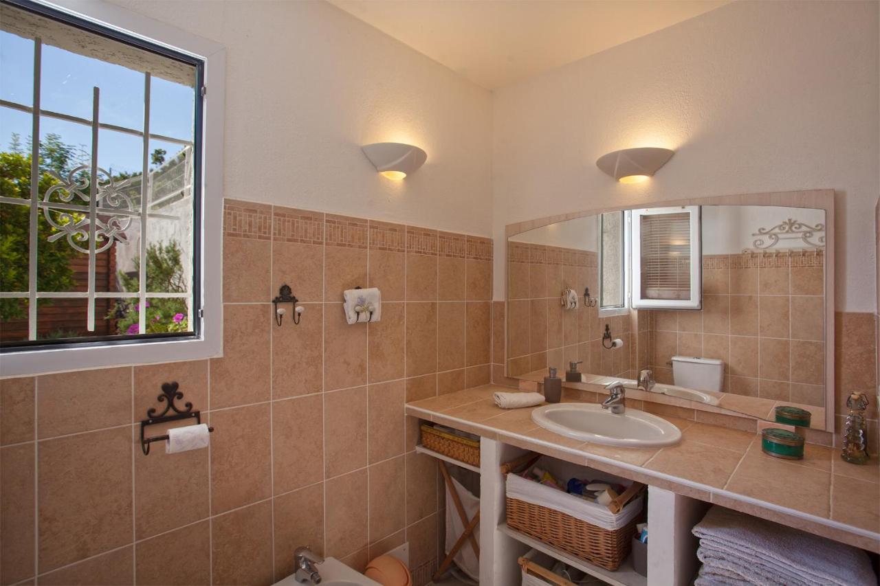Casa L'Alivi Apartment Luri Екстериор снимка